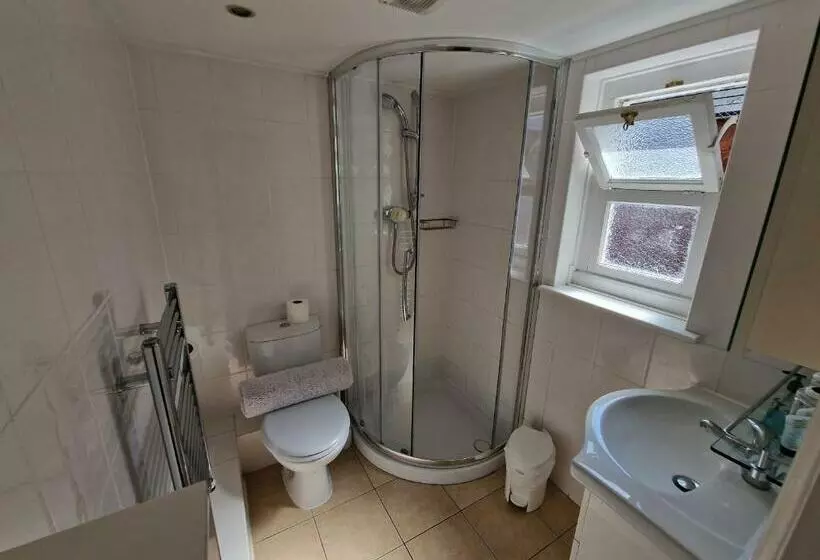 ベッドアンドブレックファースト Black Horse Canterbury