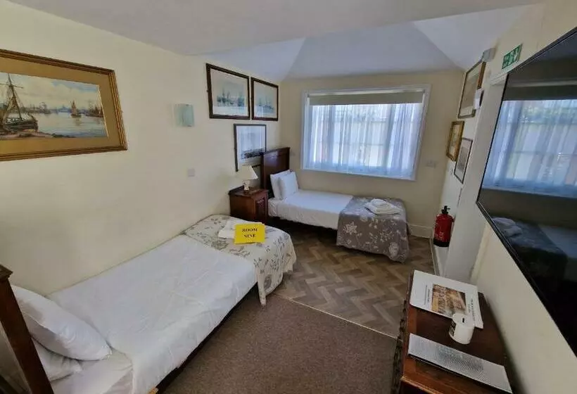 ベッドアンドブレックファースト Black Horse Canterbury