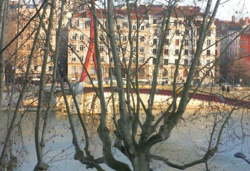 مبيت وإفطار Chambre De Charme Vieux Lyon