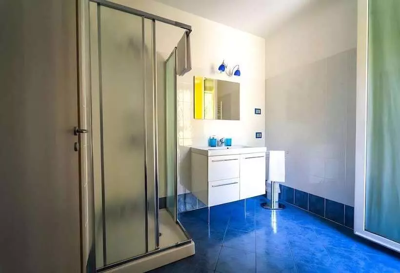 تختخواب و صبحانه Montebello