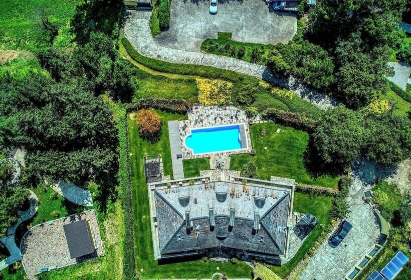 تختخواب و صبحانه Montebello