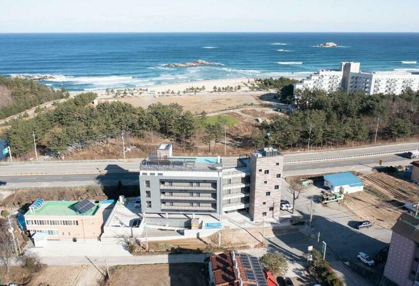 בית מלון כפרי Parangvue