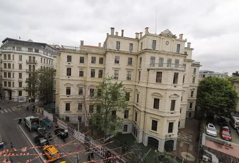 ホテル Ravello Suites Taksim