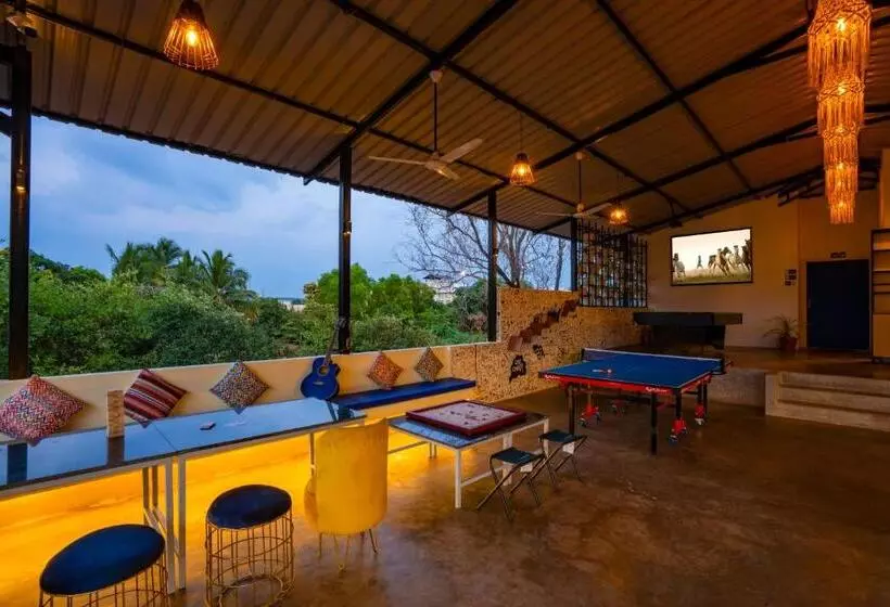 ユースホステル Shalom Backpackers Anjuna Goa