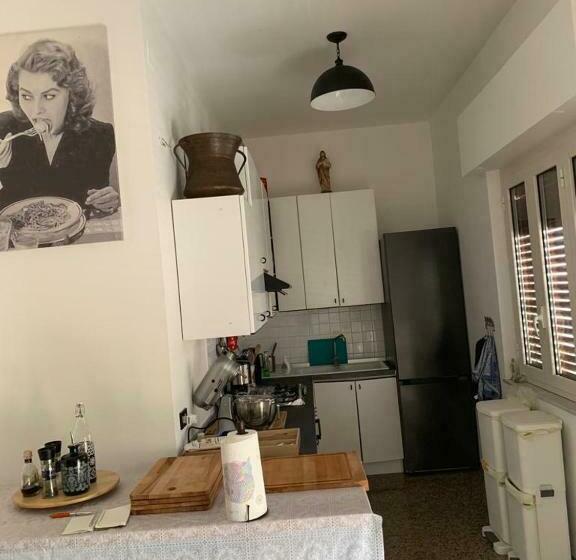 Bed and Breakfast Beachhouse Pineto Zona Corfu, No Children