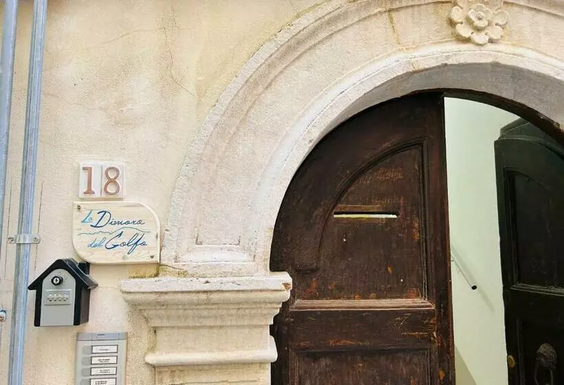 Aamiaismajoitus (B&B) La Dimora Del Golfo