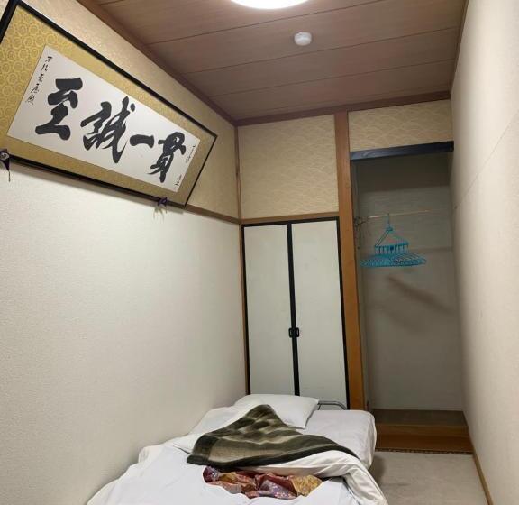 فندق 民宿ニュー万福茶屋