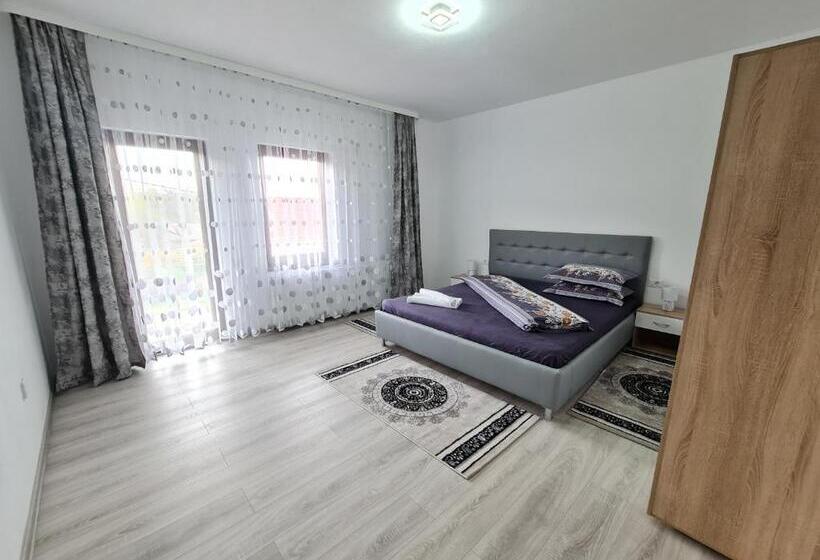 בית מלון כפרי Agropensiunea Maya Andrei