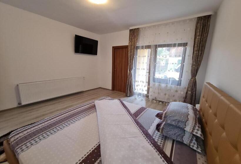 בית מלון כפרי Agropensiunea Maya Andrei