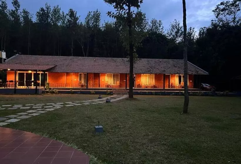 ホテル Coffeeberry Hills Chikamagalur