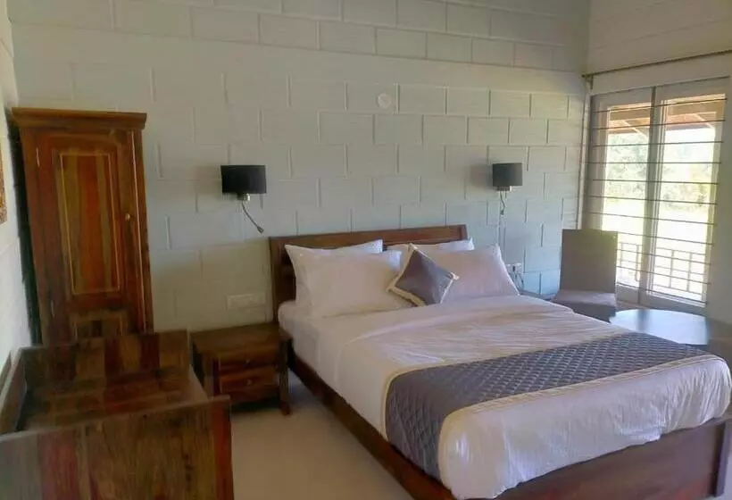 ホテル Coffeeberry Hills Chikamagalur