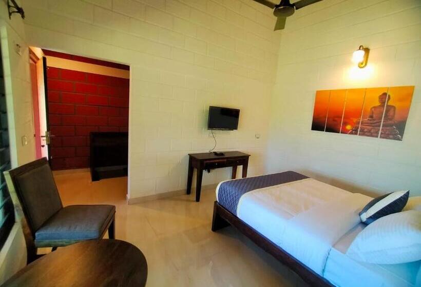 Отель Coffeeberry Hills Chikamagalur