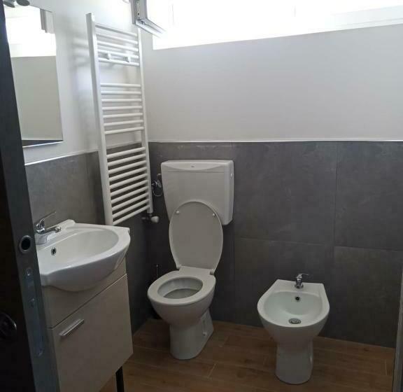 هتل کپسول Elena