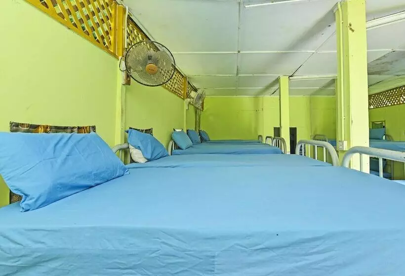 Hotelli Oyo 90657 D Ambang Resort