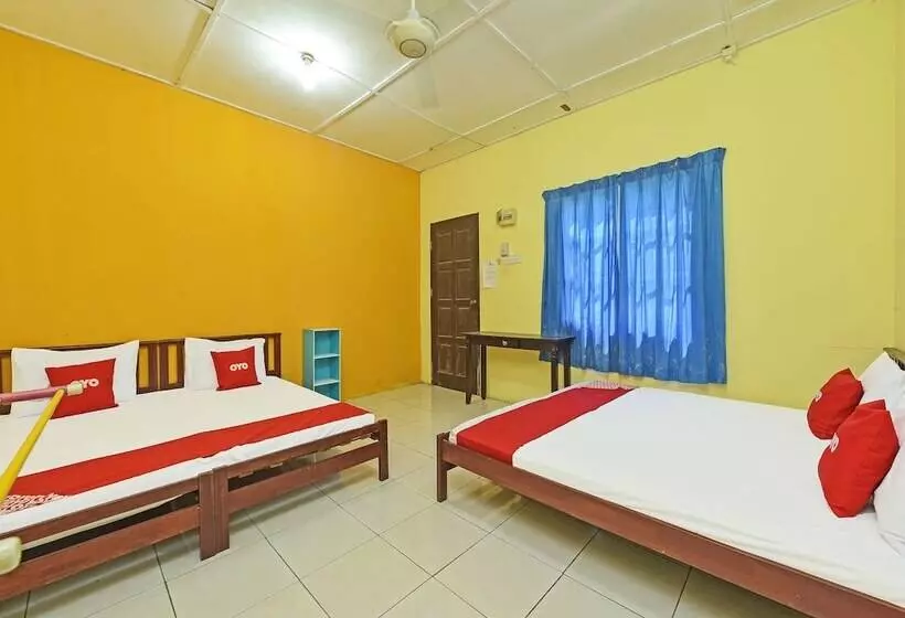 Hotelli Oyo 90657 D Ambang Resort