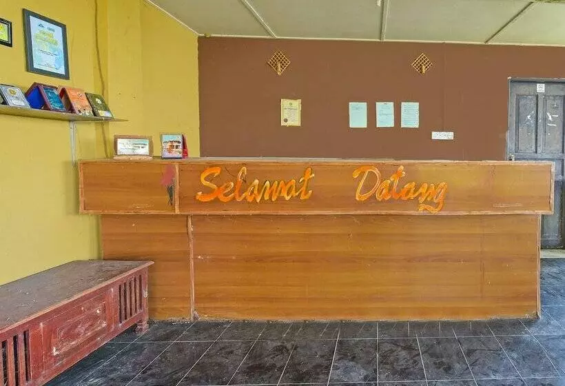 Hotelli Oyo 90657 D Ambang Resort