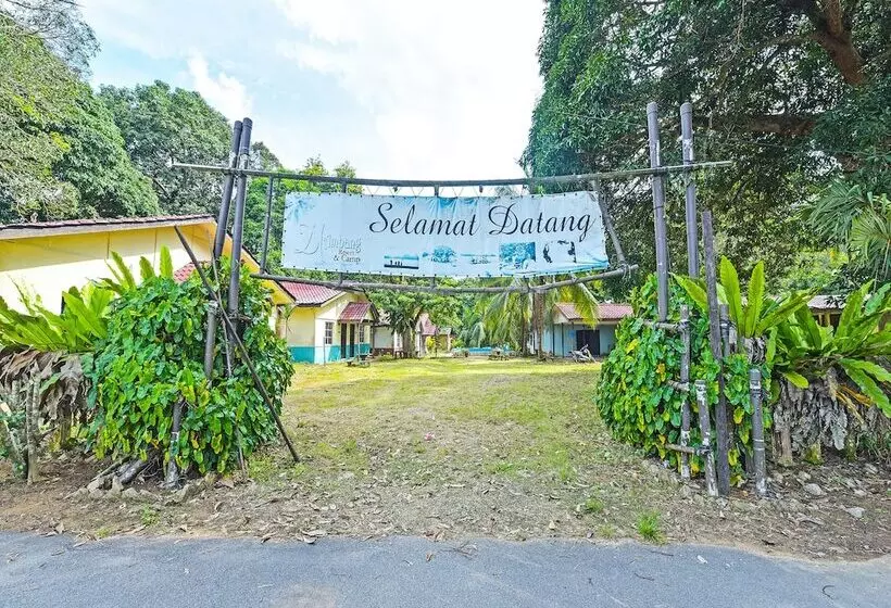 Hotelli Oyo 90657 D Ambang Resort