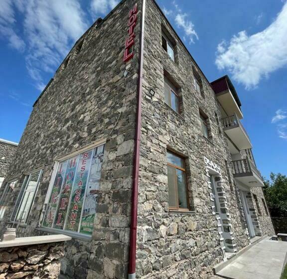 Liga Hotel And Restaurant