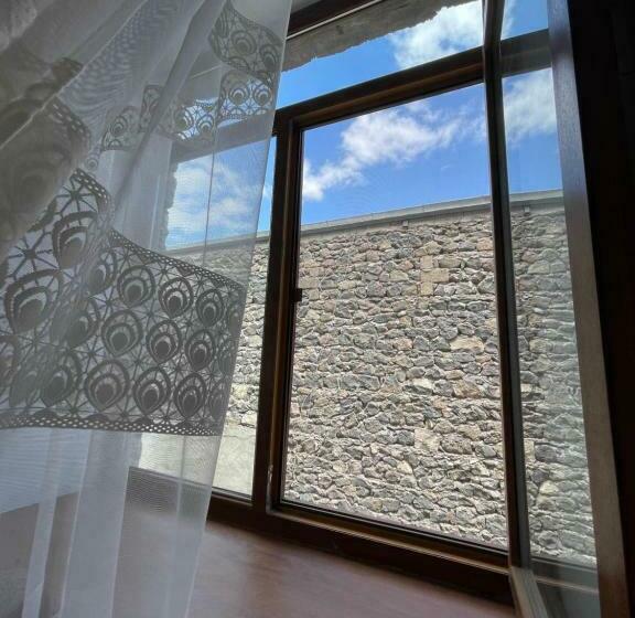 Liga Hotel And Restaurant