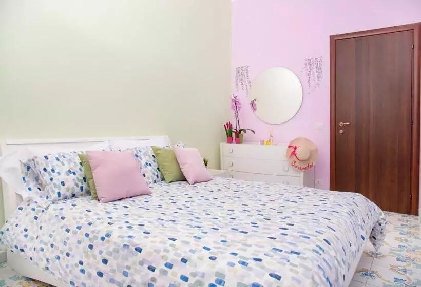 ペンション Luigi S Panoramic And Economy Room Near Sorrento