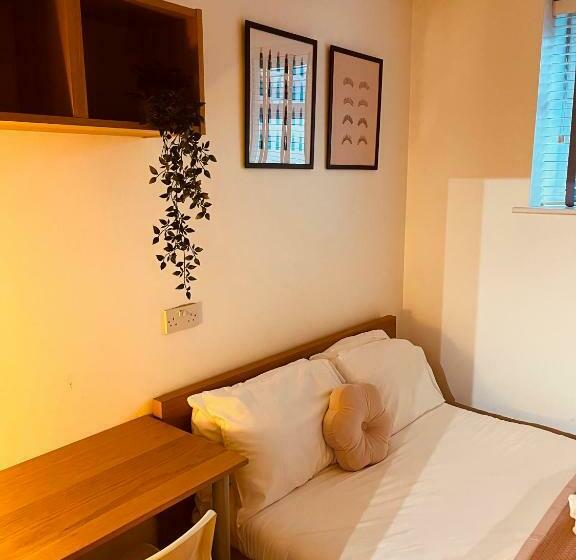 פנסיון Woodbury At Stayboom