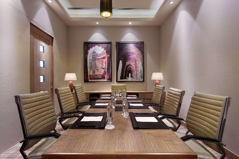 هتل Doubletree By Hilton  Agra