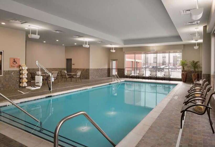 Отель Embassy Suites By Hilton Chicago Naperville