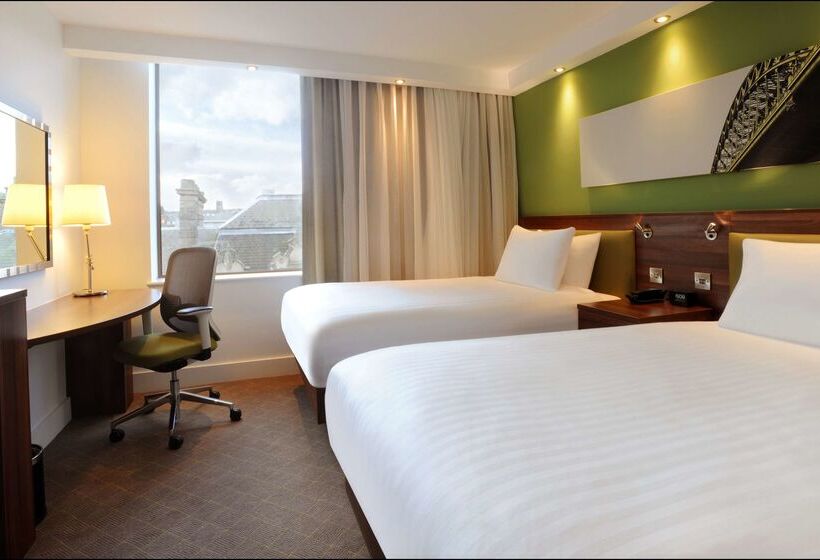 هتل Hampton By Hilton Newcastle