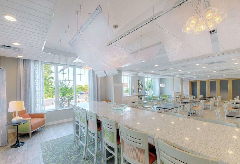 Отель Hampton By Hilton Bar Harbor