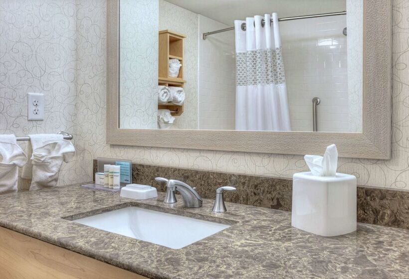 Отель Hampton By Hilton Bar Harbor