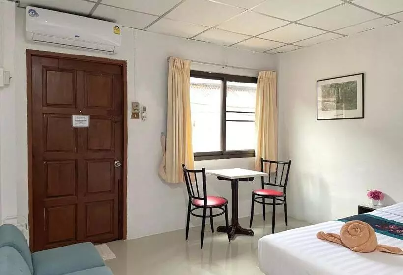 호텔 Jj Karon Beach