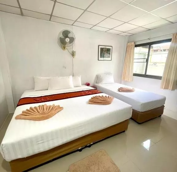 호텔 Jj Karon Beach