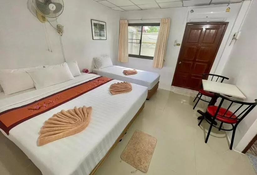 호텔 Jj Karon Beach