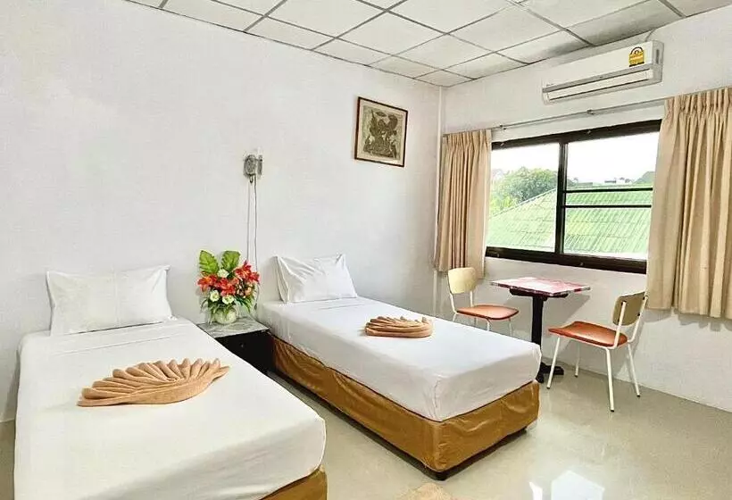 호텔 Jj Karon Beach