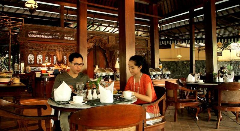 酒店 Laras Asri Resort & Spa