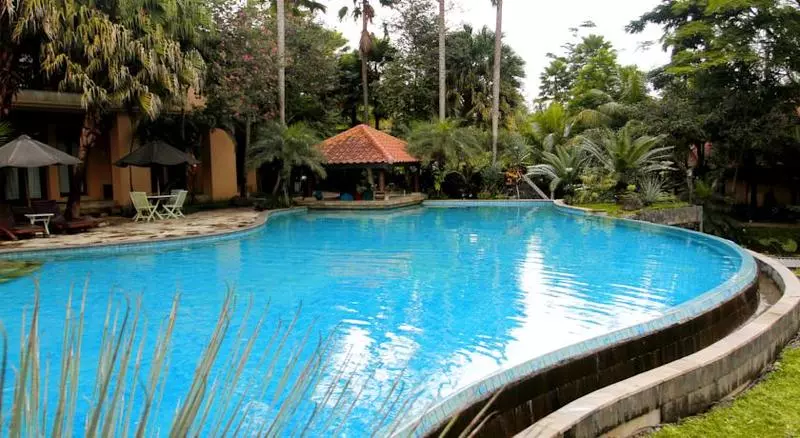 酒店 Laras Asri Resort & Spa