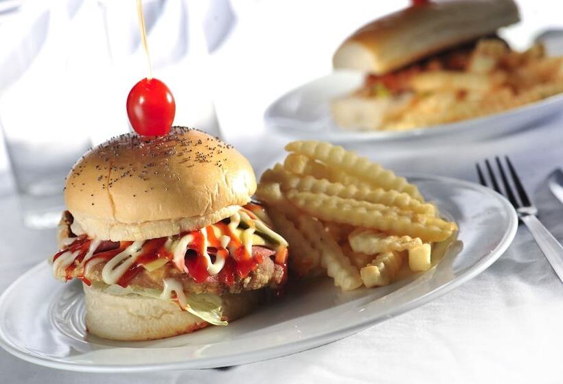 Hotel Paya Beach Spa & Dive Resort