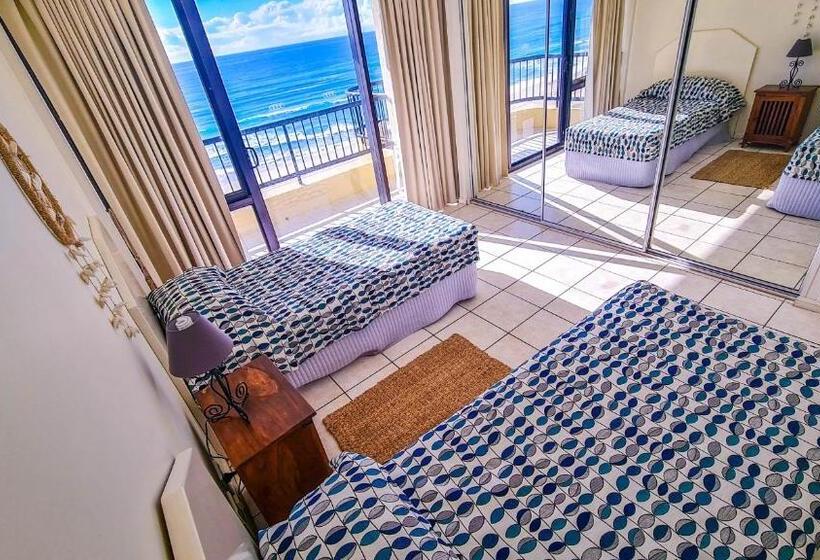 ホテル Pelican Sands Beach Resort