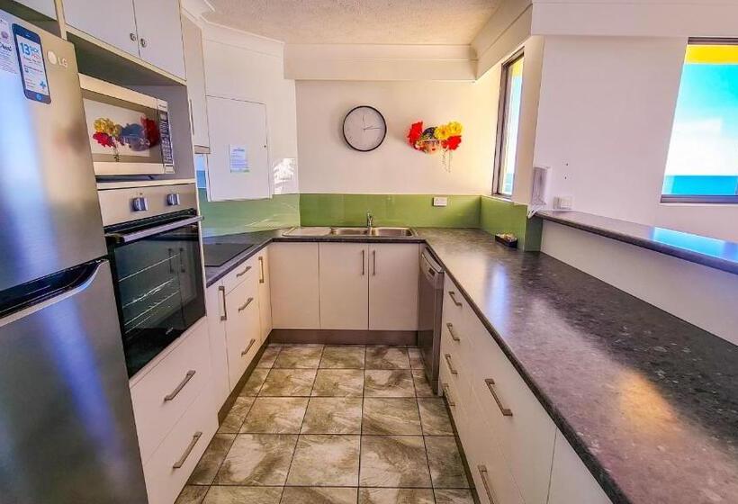 ホテル Pelican Sands Beach Resort