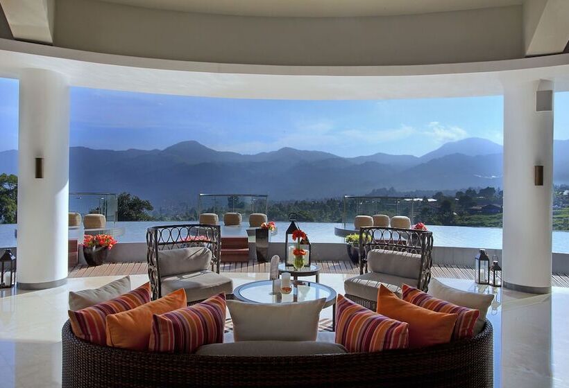 Hotel Pesona Alam Resort & Spa