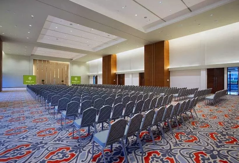 Hotel Pesona Alam Resort & Spa