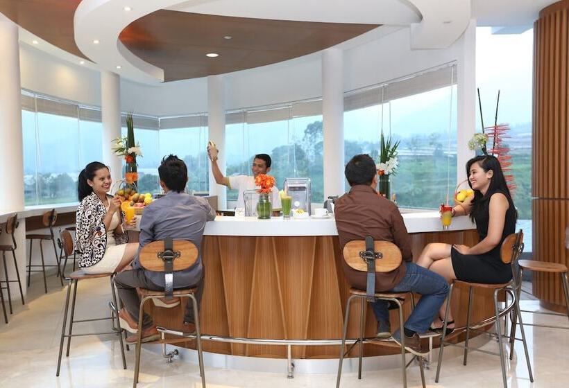 Hotel Pesona Alam Resort & Spa