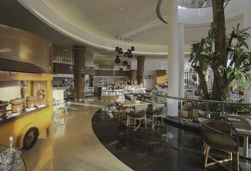 Hotel Pesona Alam Resort & Spa