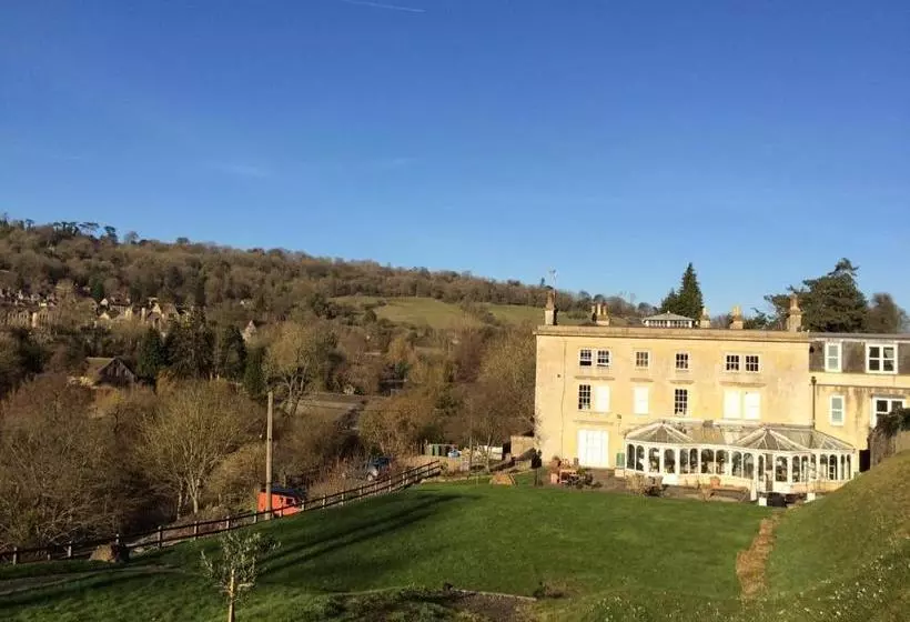 هتل روستایی Waterhouse Guest House