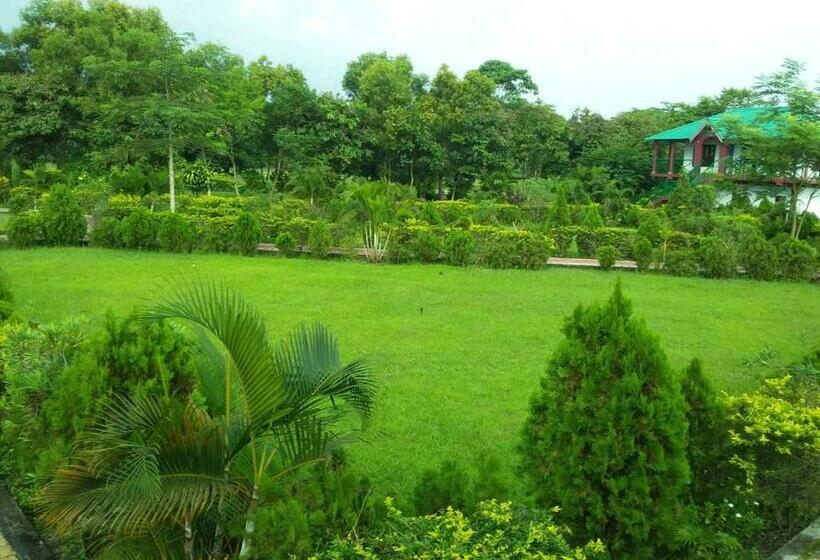 Hotel Paschim Damdim Resort By Stayapart