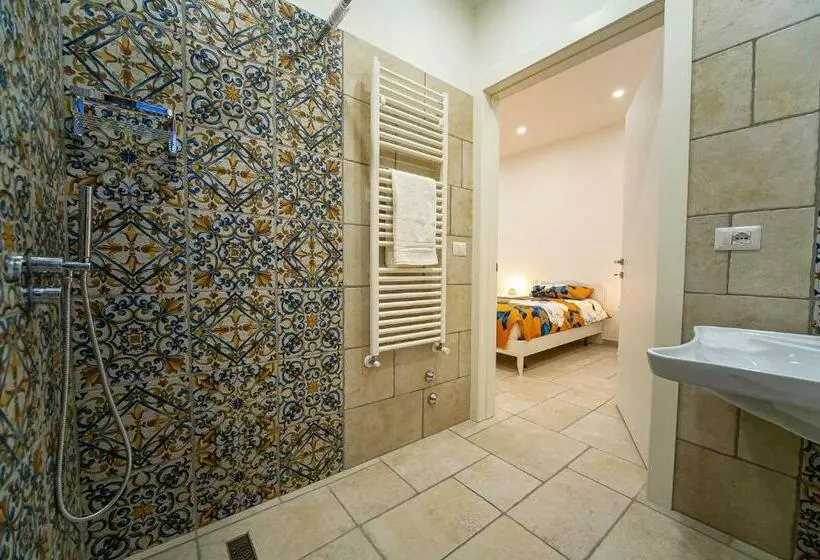 ペンション Irpinia Bikehouse