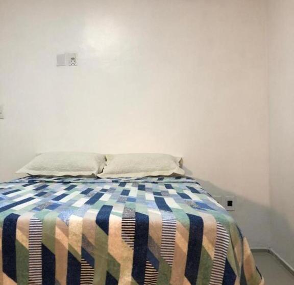 Pensjonat Suites Próximo A Havan E Praias