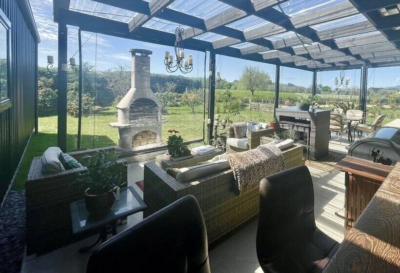 مبيت وإفطار Ballygelvar