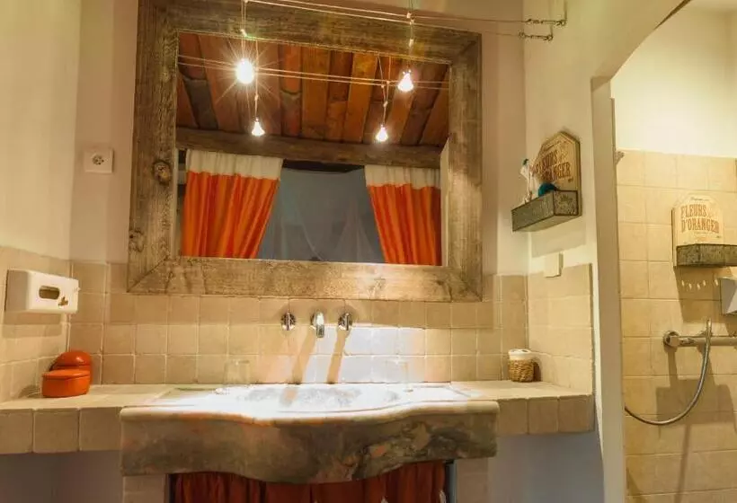 Aamiaismajoitus (B&B) Mas Nouveau Chambres D Hôtes