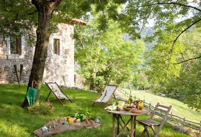 Aamiaismajoitus (B&B) Mas Nouveau Chambres D Hôtes